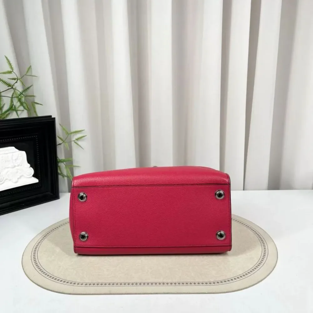 Louis Vuitton Women Pre-Loved Bag Very Good Condition